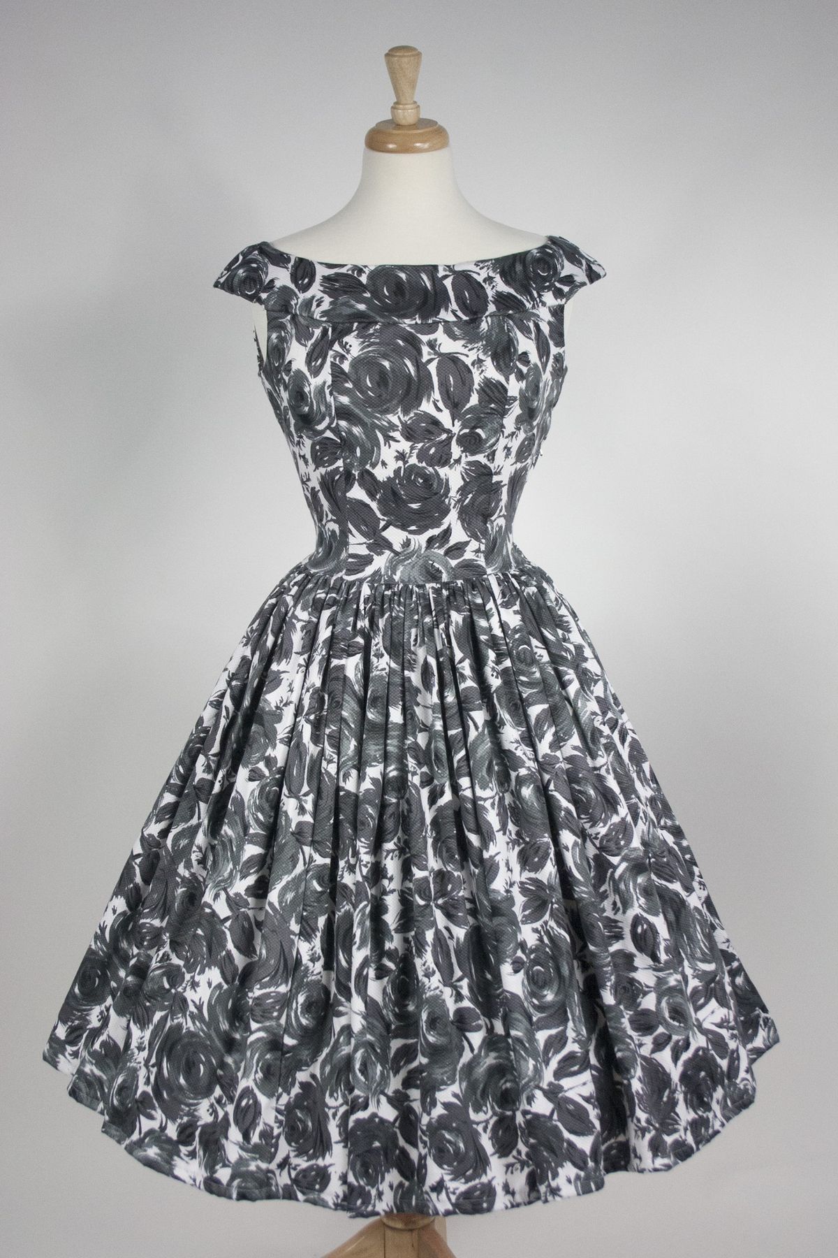 1800 Vintage Cocktail Dresses