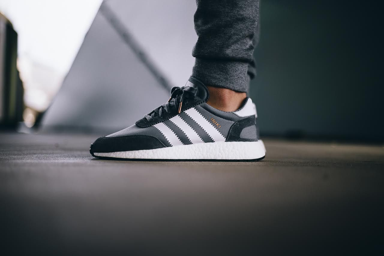 adidas iniki runner hombre adidas iniki runner hombre
