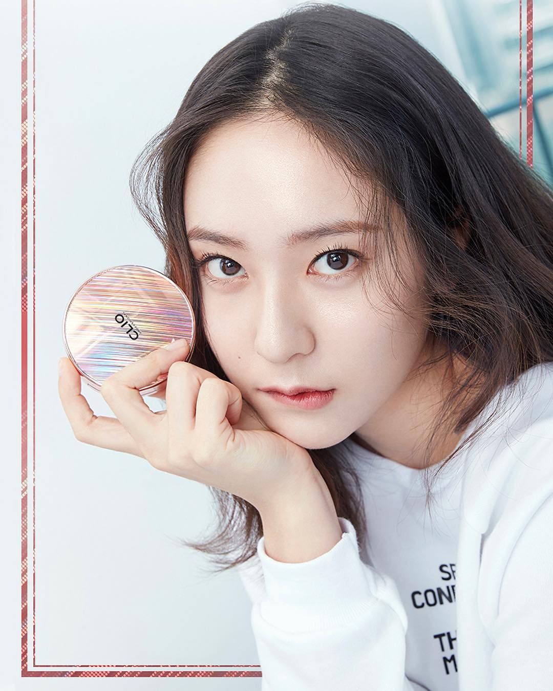 ในภาพอาจจะมี 1 คน, ภาพระยะใกล้ Jessica & Krystal, Krystal Jung, Amber