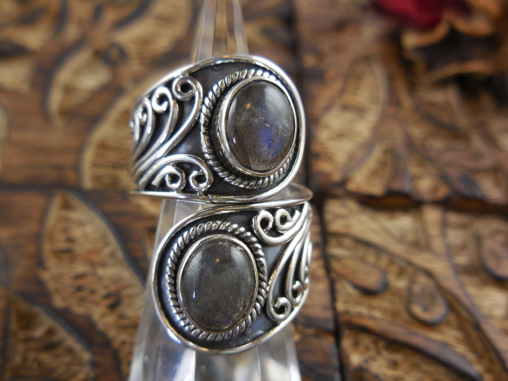 7.5 Sterling Silver vintage Modernist design Warp Around Ring size