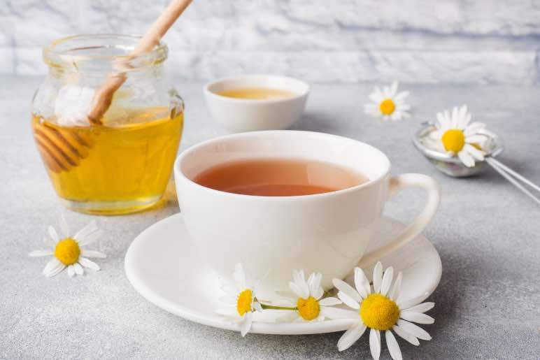 Quieres Deshacerte Del Molesto Dolor En La Boca Del Estómago Usando Ingredientes Naturales Entonces Utiliza Est Túnel Carpiano Te De Canela Y Laurel Remedios