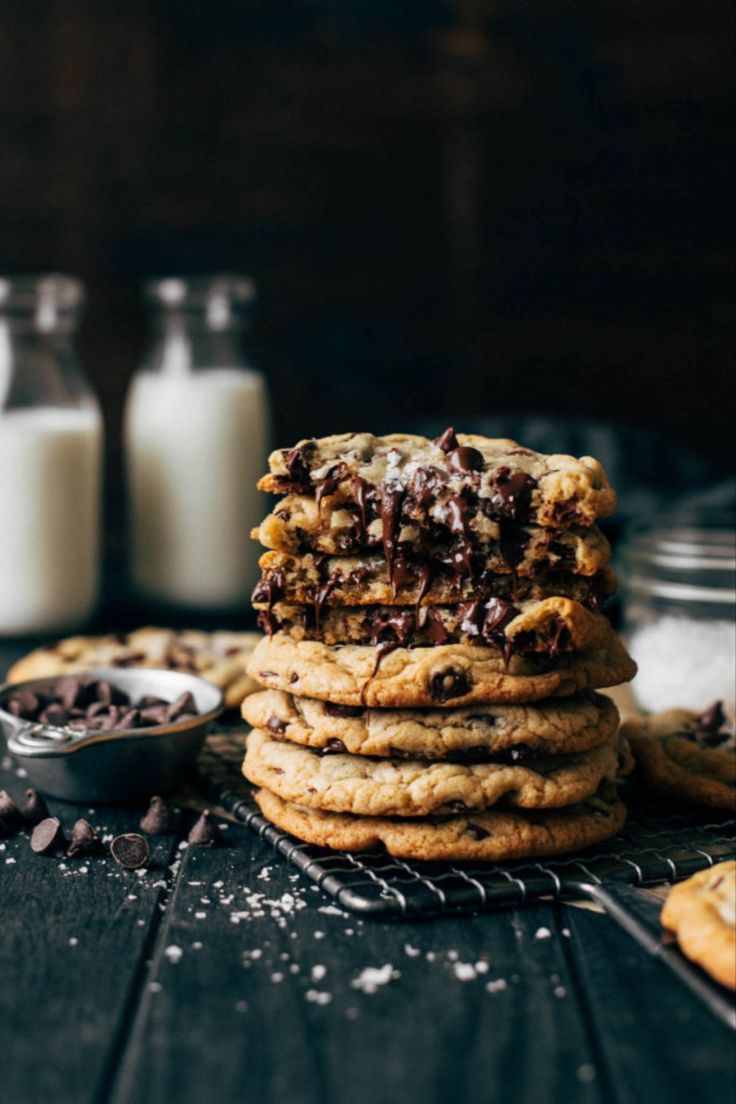 #chocolatechipcookies #cookies #cookierecipe #butternutbakery #cookies #chocolate #healthy #easy #quick #dairy #snacks #dessert #drinks #forkids #fortoddlers #toddler #kid #recipe #recipes #summer Gluten Free Chocolate Chip Cookies, Perfect Chocolate Chip Cookies, Chocolate Chip Recipes, Chocolate Chip Cookie Recipe Easy, Cookie Recipes Gooey, Christmas Chocolate Chip Cookies, Soft Cookie Recipe, Chewy Chocolate Cookies, Cookie Desserts