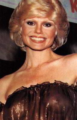 Bikini shop money talks video Video clip loni anderson sex
