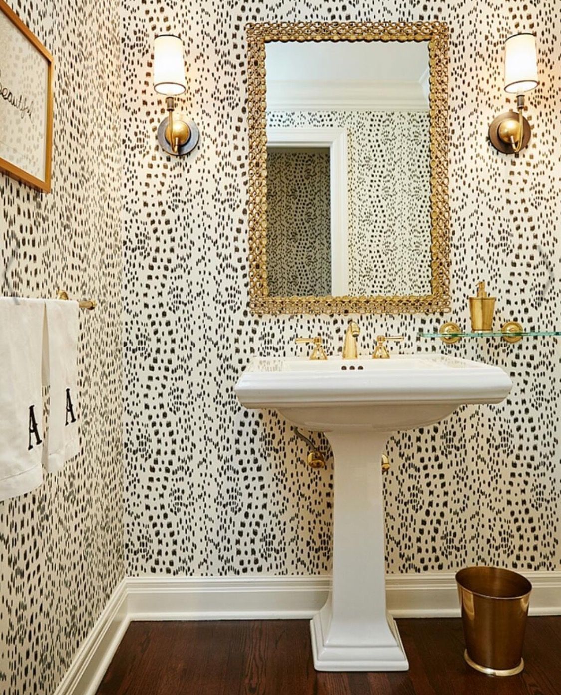 Pin By Own It Oklahoma On Bathrooms Small Bathroom Wallpaper Powder Room Wallpaper Bathroom Decor