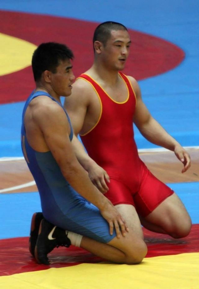 asian male wrestling Extreme hole huge pussy