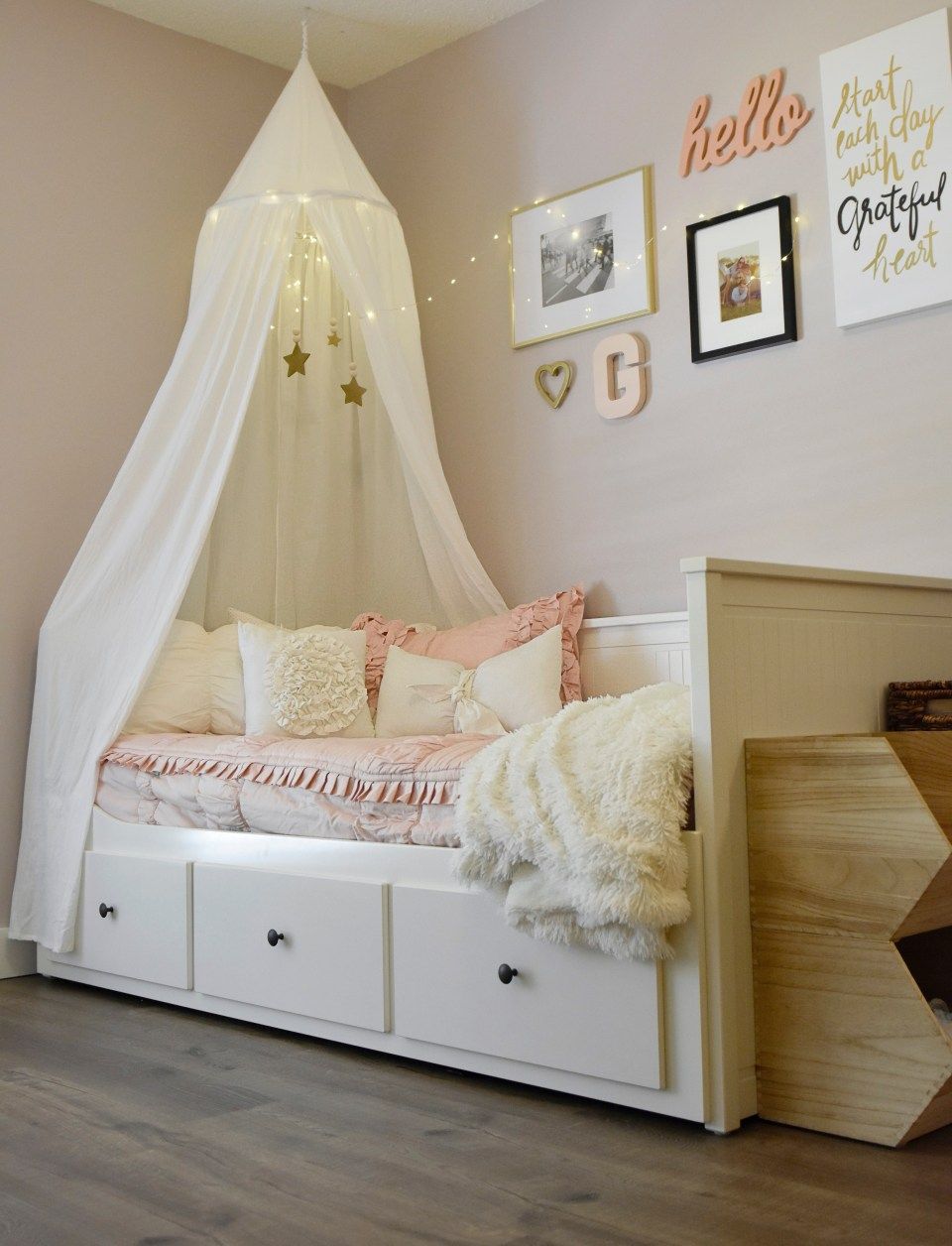 Horse Inspired + Modern Chic Little Girls Room: Bedding + Details