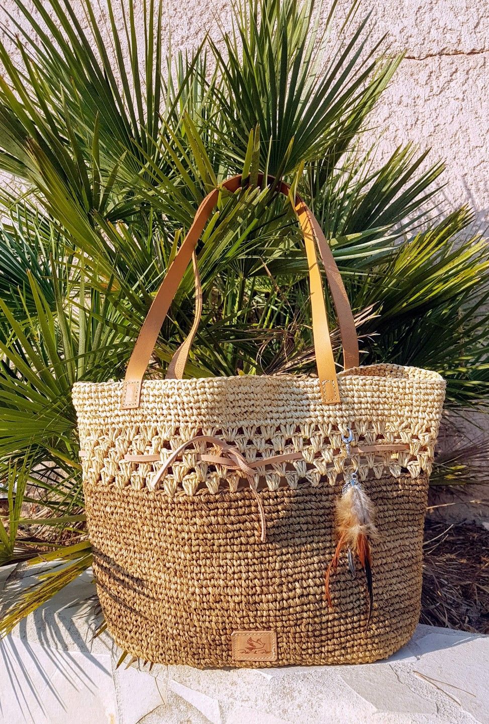 Cabas En Raphia De Madagascar Fabrique Artisanalement Https Www Patetpat Creations Fr Cantalar Canta Orme Cantalar