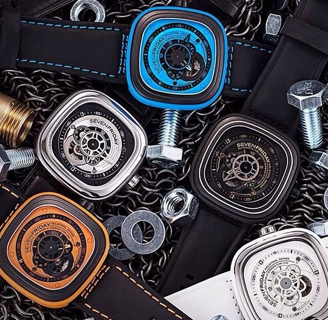 Seven Friday Tum Dunyada Piyasaya Ilk Ciktigi Gunden Beri Fenomen Haline Gelen Seven Friday Cilginligi Tum Hizi Ile Sevenfriday Watch Sevenfriday Watch Design