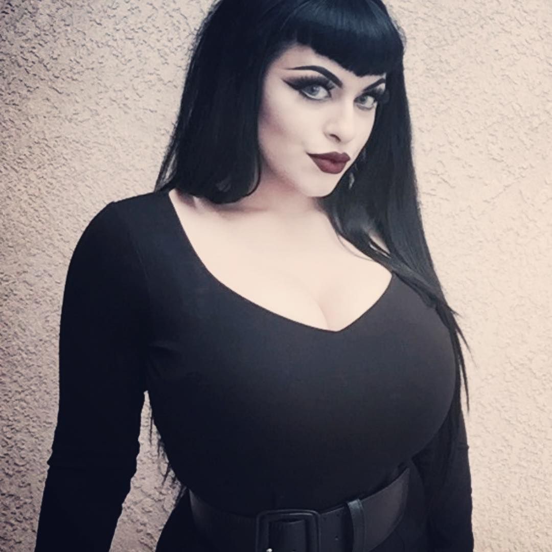 Missy Sahägun Goth Beauty Hot Goth Girls Gothic Outfits