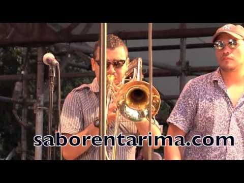 La 33 Orquesta Colombian Band Lluvia Con Nieve 7 3 2010 World Music Music Round Sunglass Men