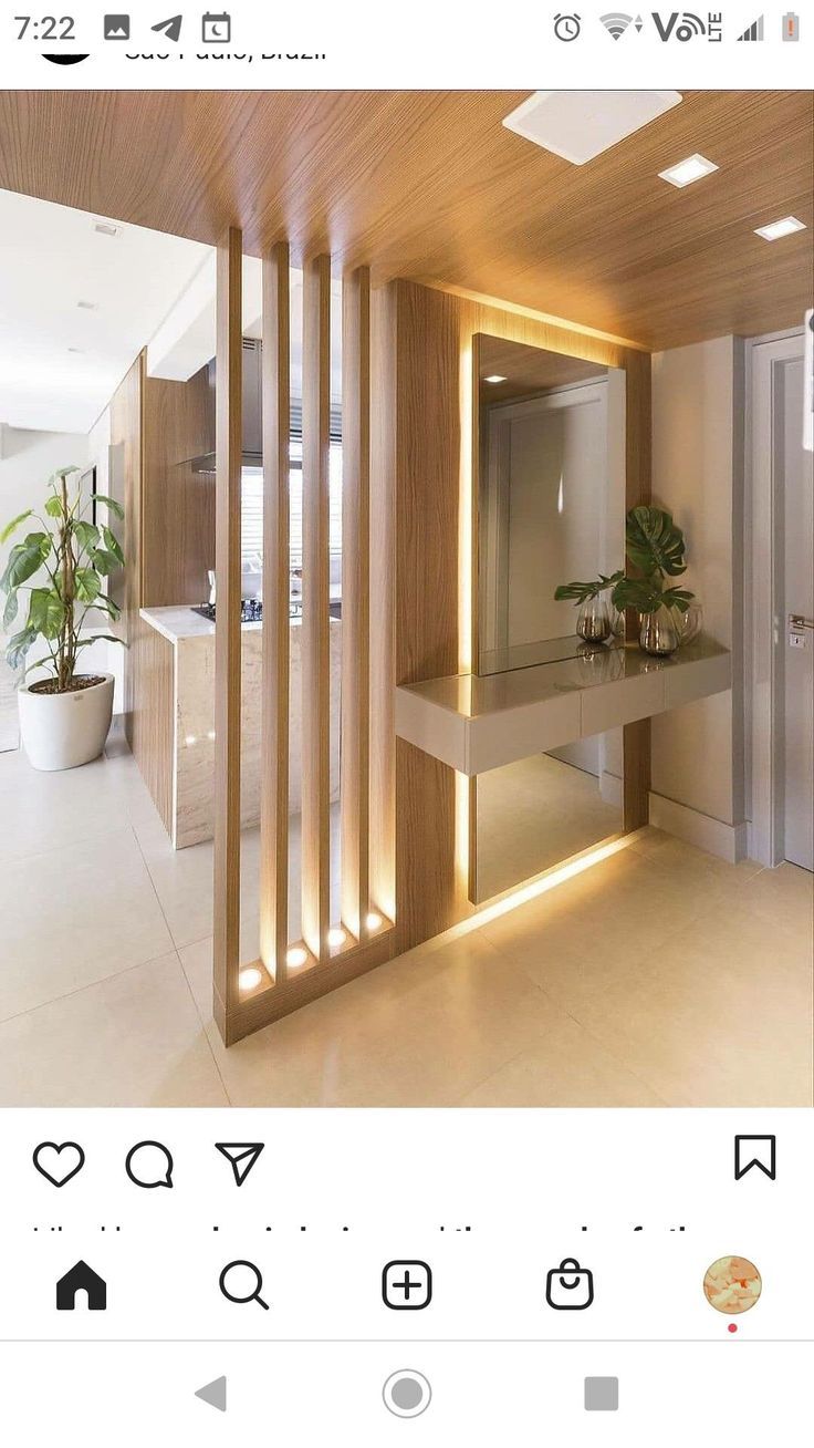 Modern Partition Walls, Living Room Partition, Room Partition Designs, Modern Hallway, Partition Ideas, Narrow Hallway, Modern Tv Room, Wall Partition, Modern Tv Wall