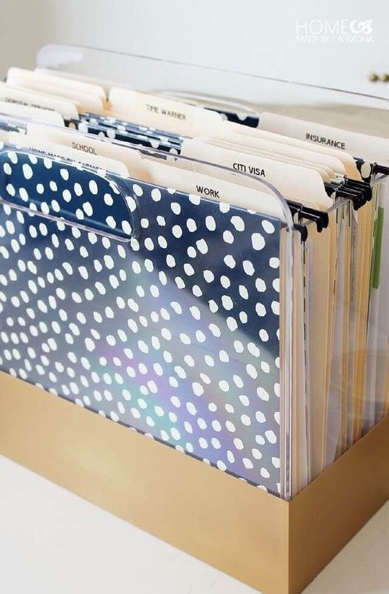 11 Desk Organization Hacks That Will Improve Your Productivity #organize
