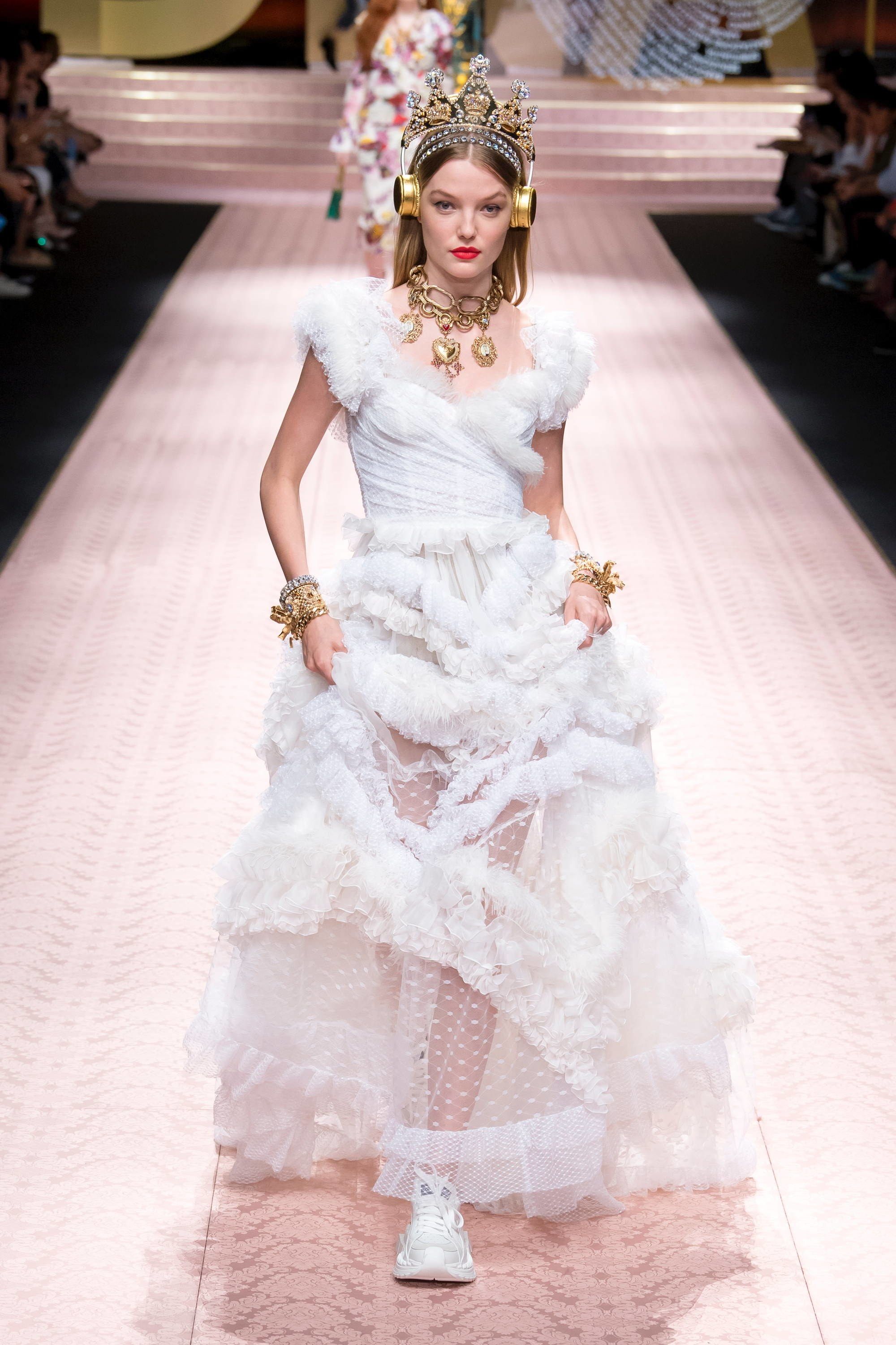 dolce and gabbana wedding dress