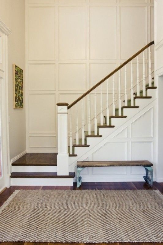 24 Ideas on How to Decorate Tall Walls (Remodelaholic) Staircase
