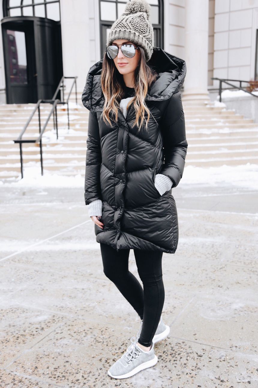 You might of seen our recent snaps but we both got these Adidas Tubular sneaks from Finish Line and are OBSESSED. They were released this... Stylish Winter Outfits, Winter Outfits For Work, Winter Outfits Women, Winter Fashion Outfits, Look Fashion, Autumn Winter Fashion, Casual Outfits, Fall Outfits, Womens Fashion