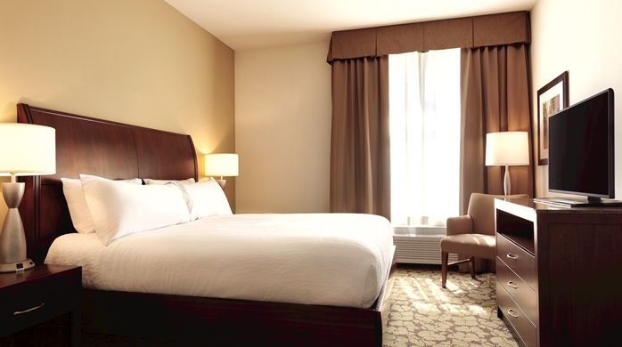 Hilton Garden Inn Boston Logan Airport Apartment Interior One