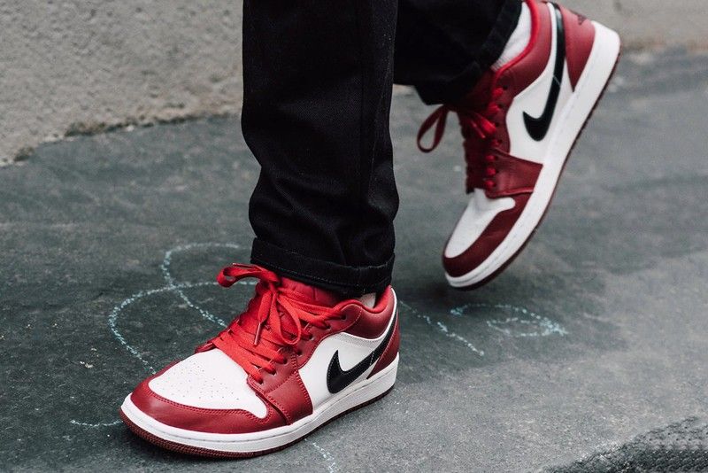 jordan 1 low gym red white on feet