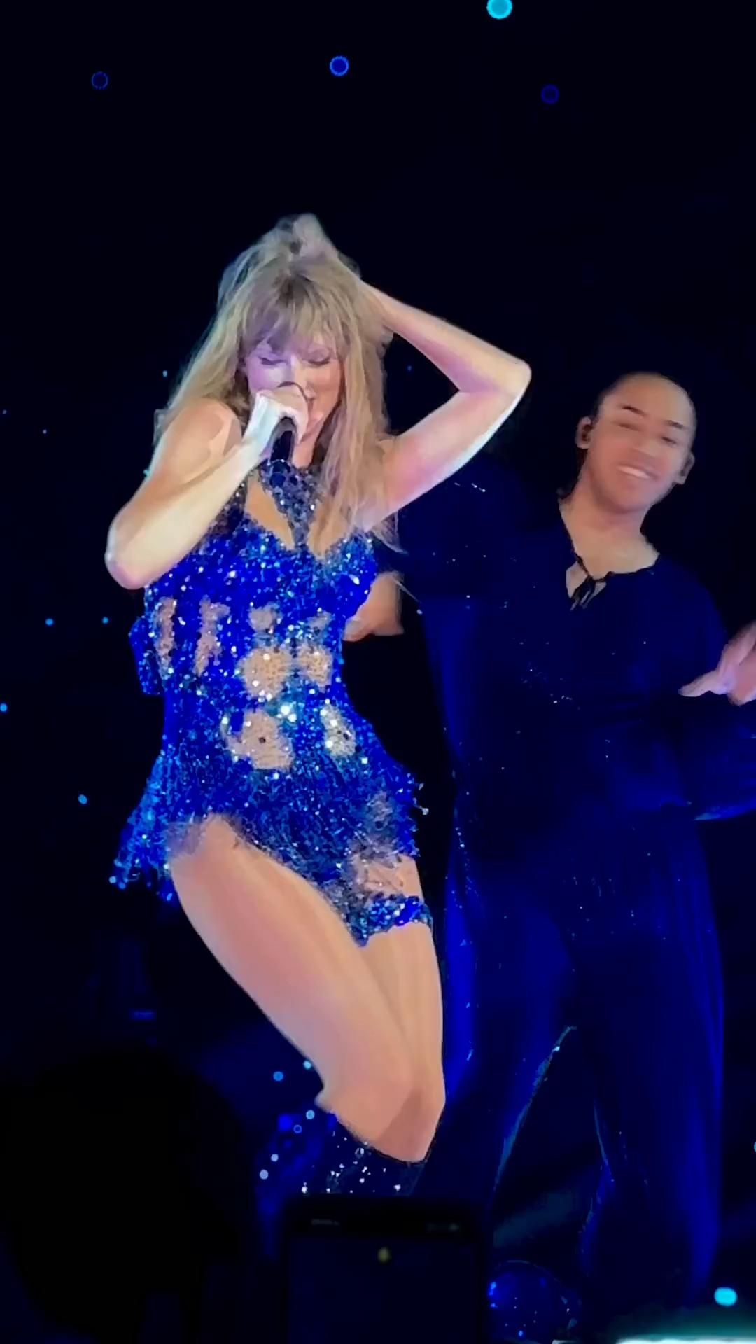Taylor Swift The Eras Tour In 2024 Taylor Swift Hair Taylor Swift taylor-swift-the-eras-tour-in-2024-taylor-swift-hair-taylor-swift