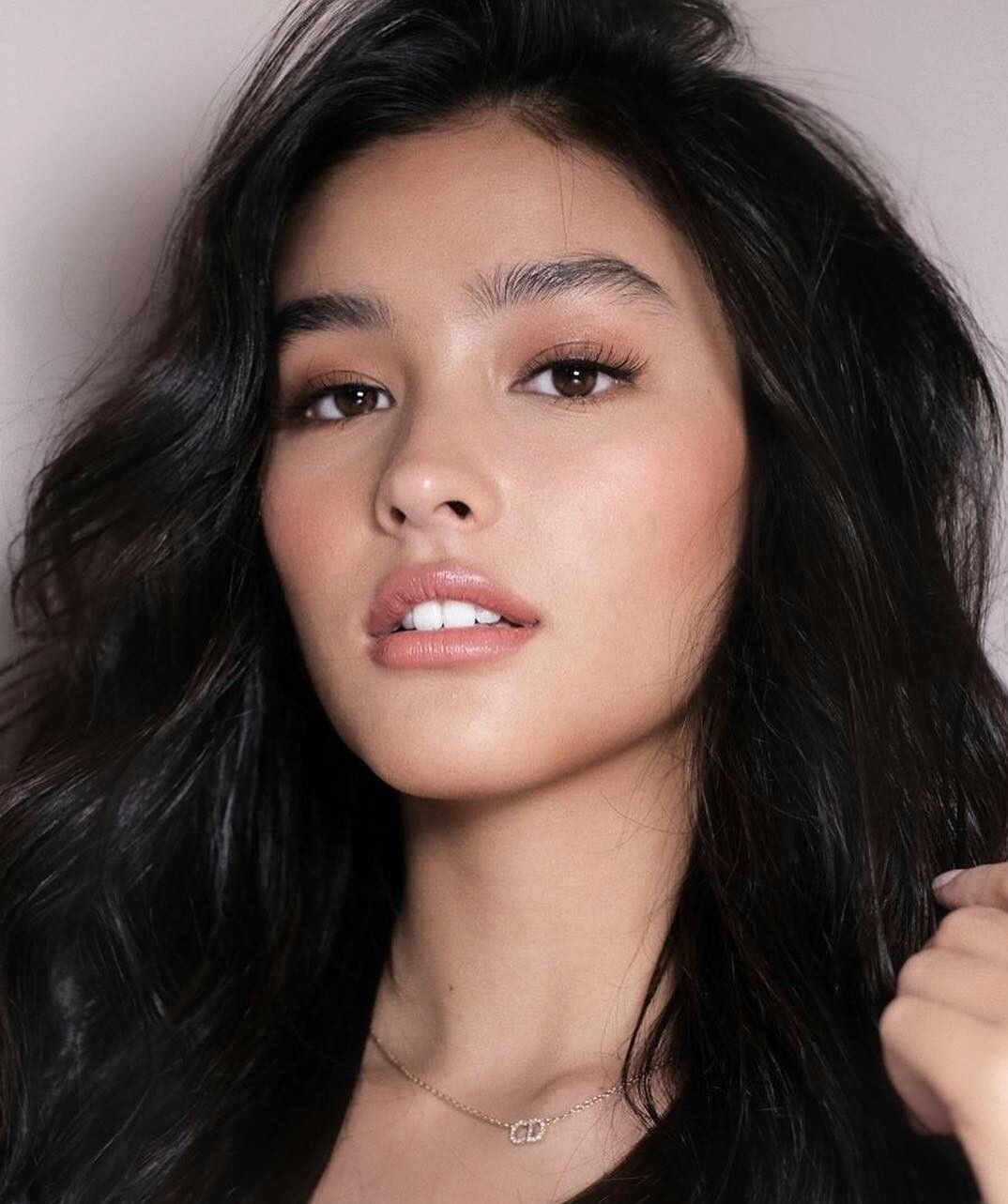 Pin By Mio S On Liza Soberano Filipina Beauty Asian American Actresses Liza Soberano