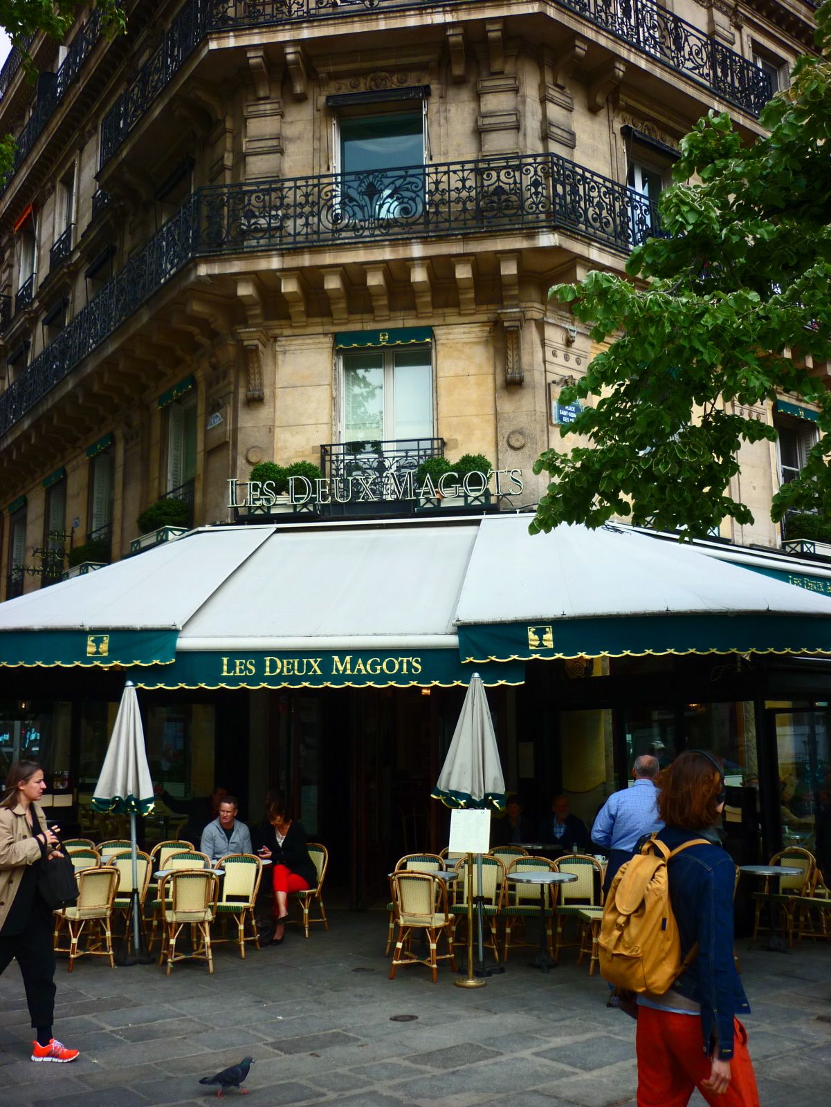 Les Deux Magots Famous French Restaurant In Paris J Aime Les Deux Magots Famous French Restaurant In Paris