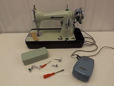 Vintage Gamages Jones Elektrik Dikiş Makinası Güzel Katı Makinası Classy Gamages Sewing Machine Vintage Gamages Jones Elektrik Dikiş Makinası Güzel Katı Makinası Classy Gamages Sewing Machine
