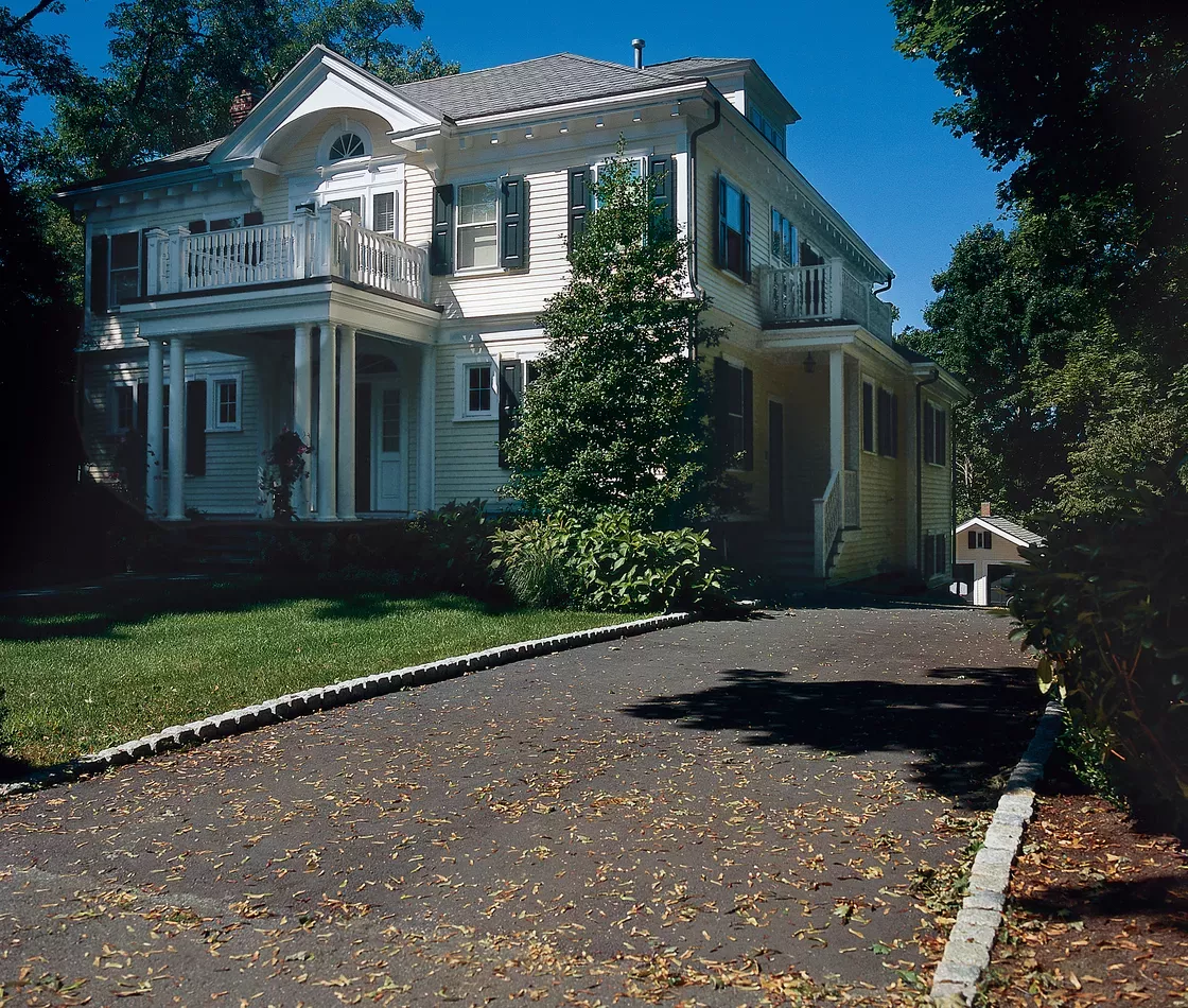 Wonderful Long Driveway In Front Of House Wonderful Long Driveway In Front Of House