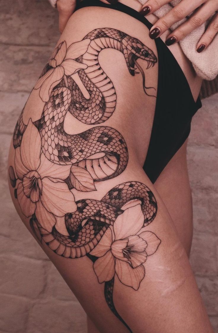 -¿Que estás haciendo?- pregunto, abriendo sus ojos. -Confia en mi, r… #fanfic # Fanfic # amreading # books # wattpad Hip Thigh Tattoos, Thigh Tattoos Women, Cute Tattoos, Body Art Tattoos, Hand Tattoos, Tatoos, Back Thigh Tattoo, Best Leg Tattoos, Leg Sleeve Tattoo