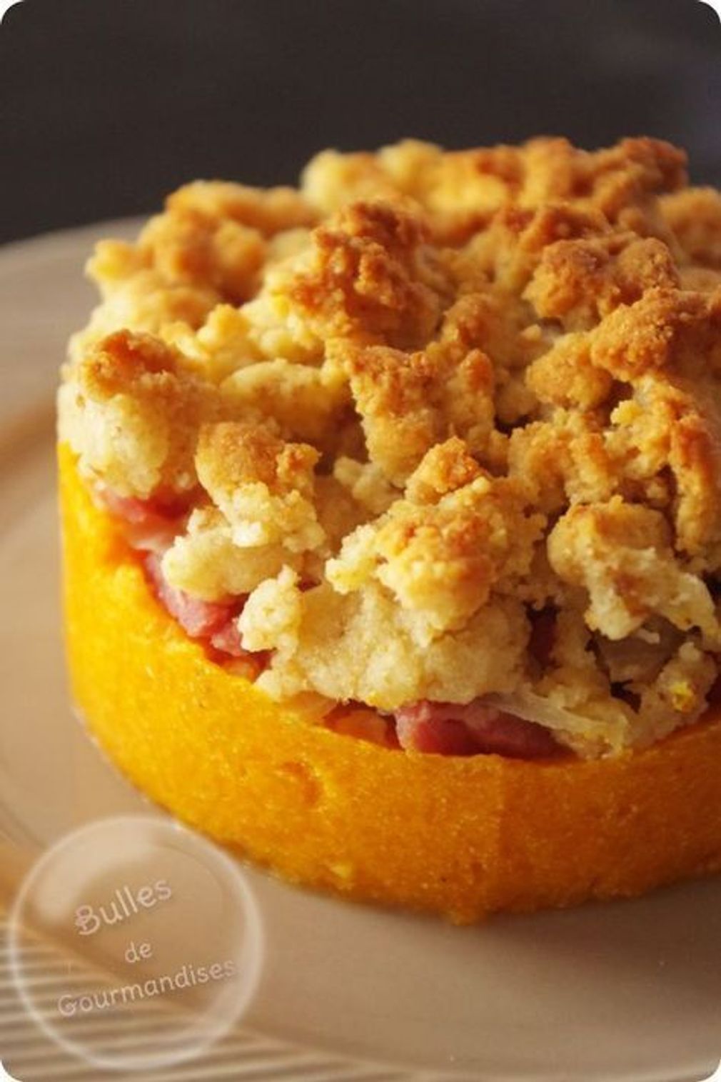 Butternusskrümel mit Parmesan, Speck und Zwiebeln - Weihnachtsstarter: 10 originelle Rezeptideen - B...