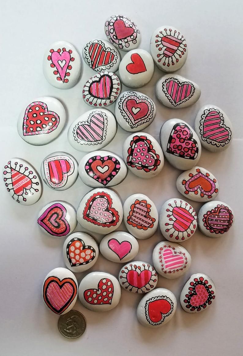 Small Decorative Heart Rocks | Hand painted Refrig Small Decorative Heart Rocks | Hand painted Refrig