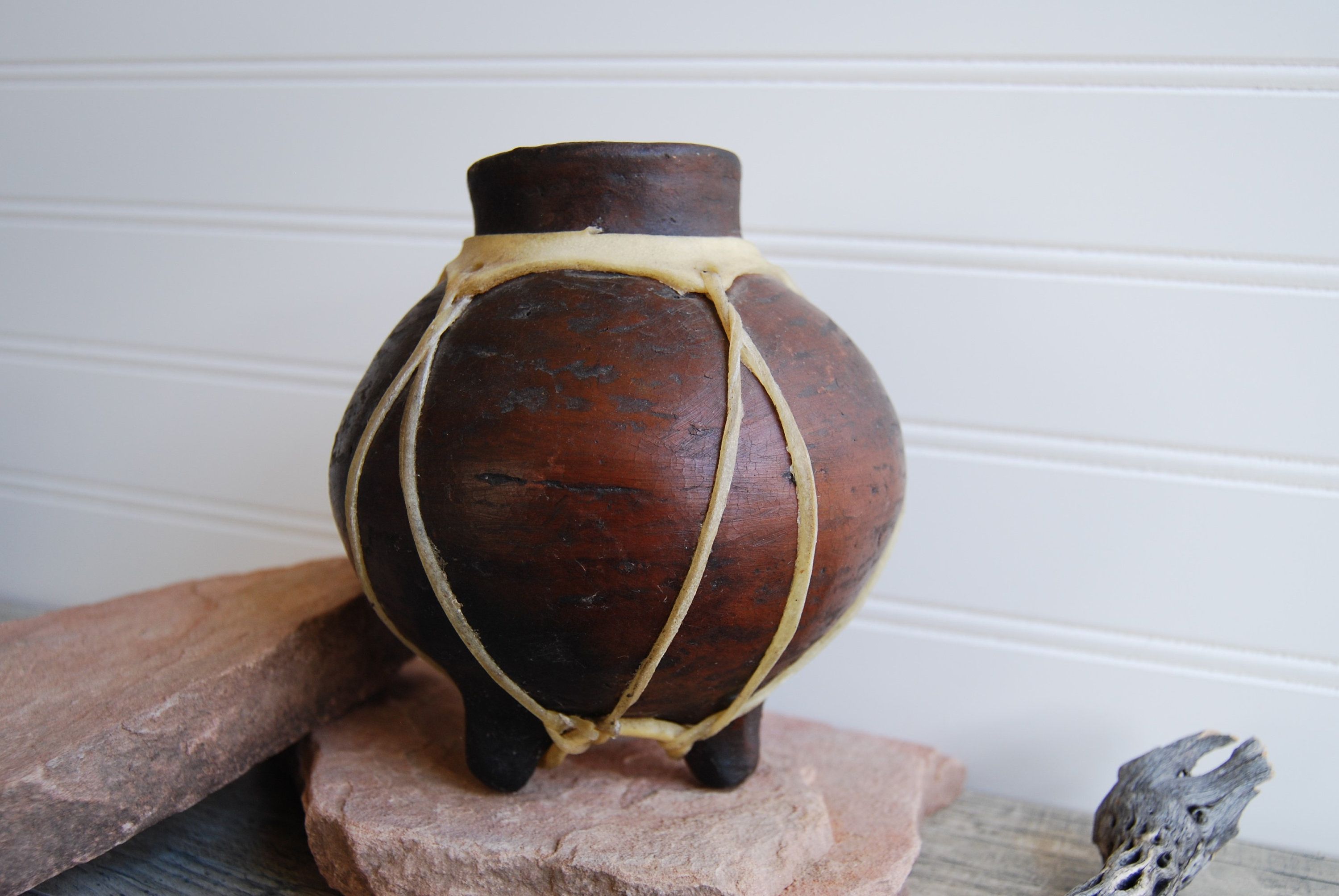 Tarahumara Primitive Footed Pot With Stretched Sinew Mexican Pottery Indian Pottery Mexican Pottery Pottery Tarahumara Primitive Footed Pot With Stretched Sinew Mexican Pottery Indian Pottery Mexican Pottery Pottery