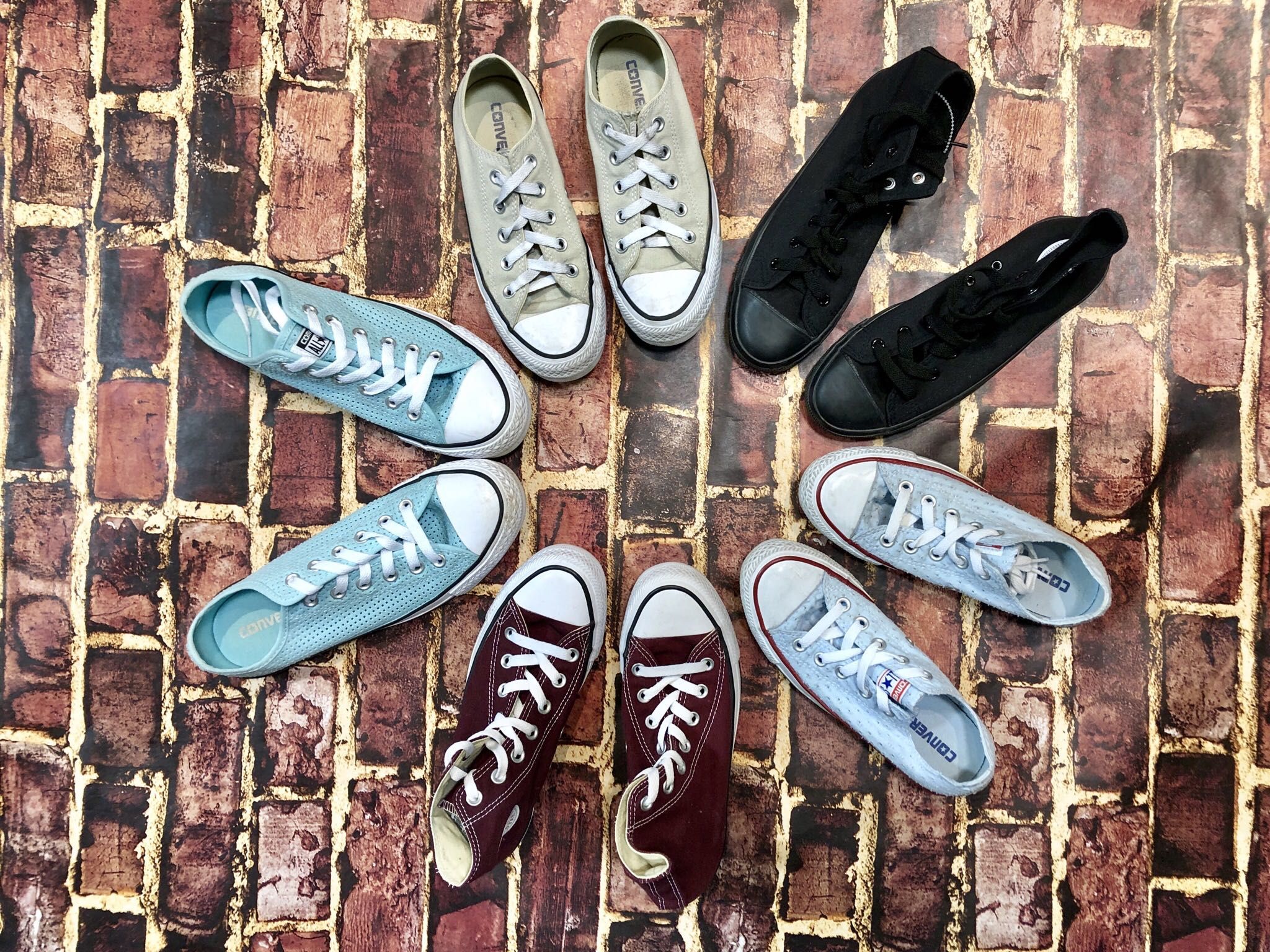The #OG Sneaker. #enoughsaid #conversenation #ChuckTaylors #PlatosClosetBarrhaven #gentlyused // black #C… | Blue converse shoes, Light blue converse, Blue converse