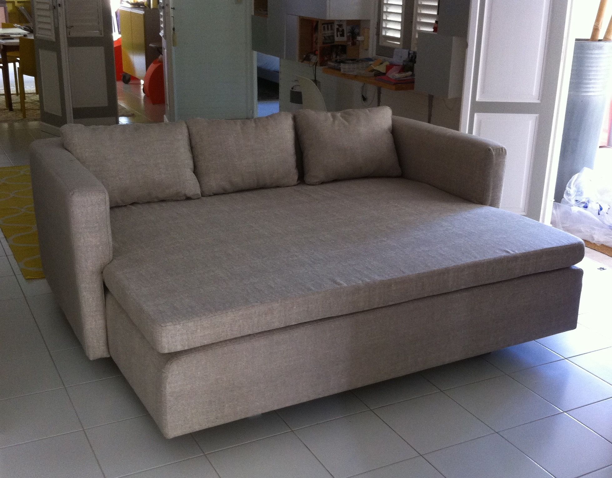 Canape Profond 4 Places En Microfibre Primabelle Grace A Ses