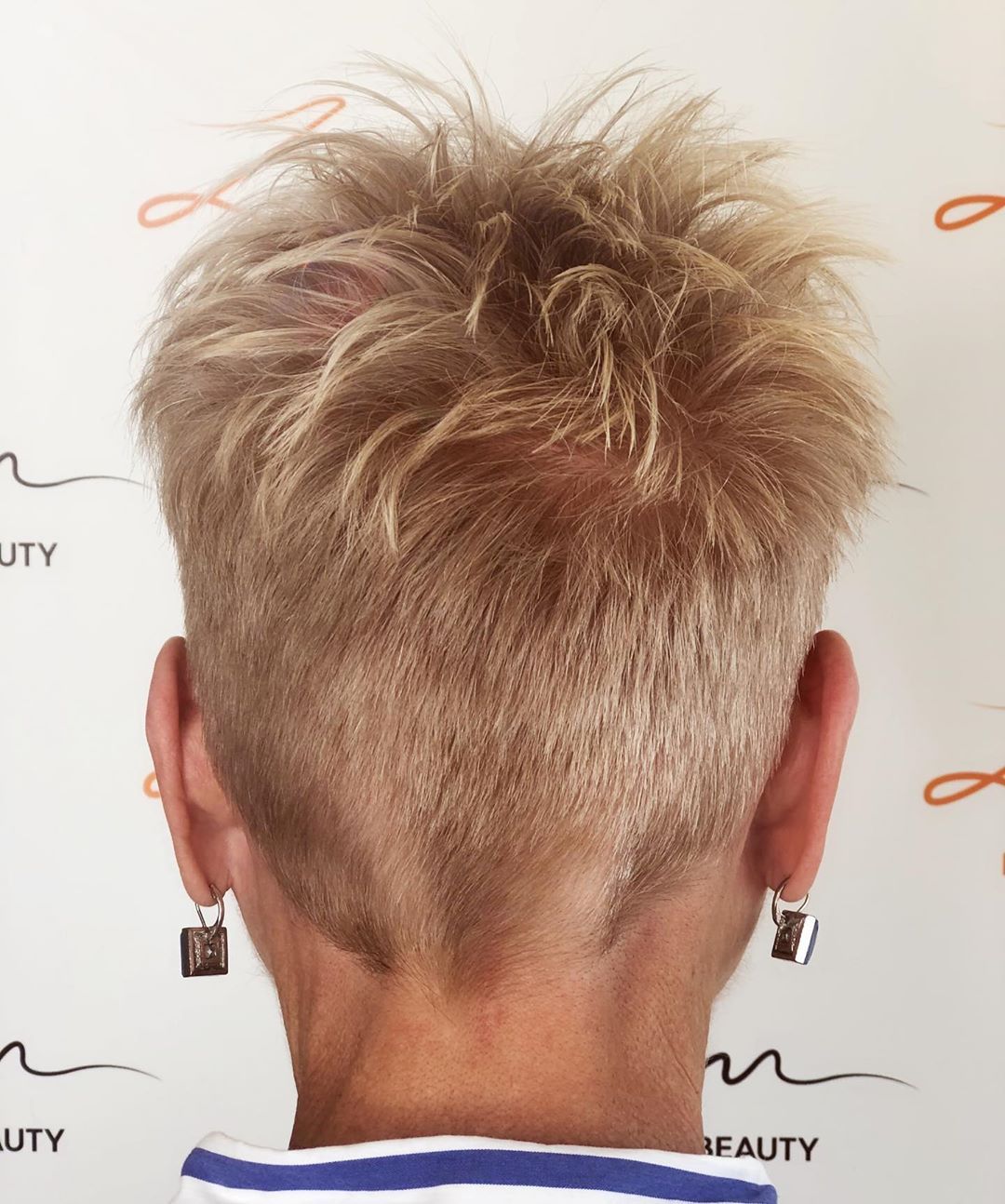 Short Hair Back, Short Hair Pixie Cuts, Short Choppy Hair, Blonde Pixie Haircut, Short Hair Undercut, Short Sassy Hair, Super Short Hair, Short Grey Hair, Short Hair Cuts For Women