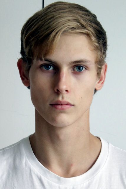 amateure gay gallery from Kyle gay man model blog