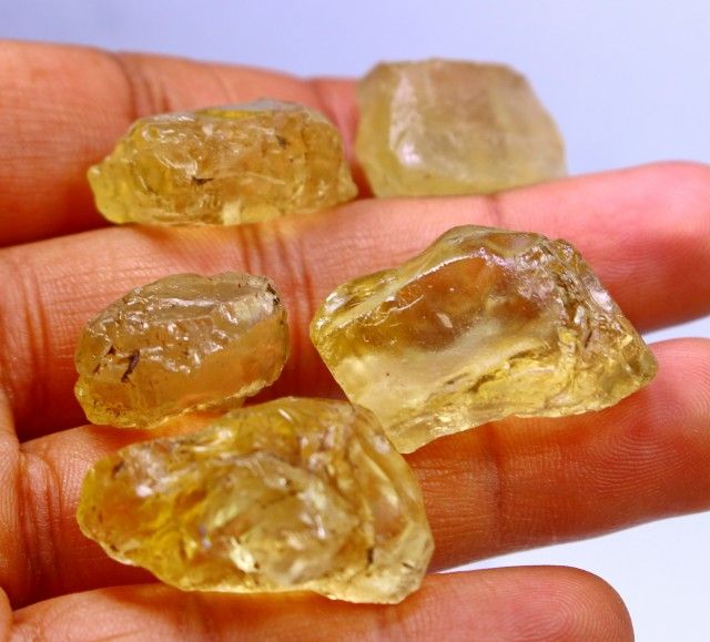 How To Identify Yellow Sapphire Rough