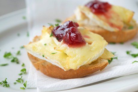 Camembert-Toast - Rezept