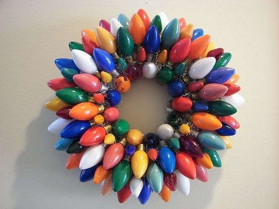 vintage christmas light bulb wreath by krickett do it pinterest vintage christmas lights wallpaper