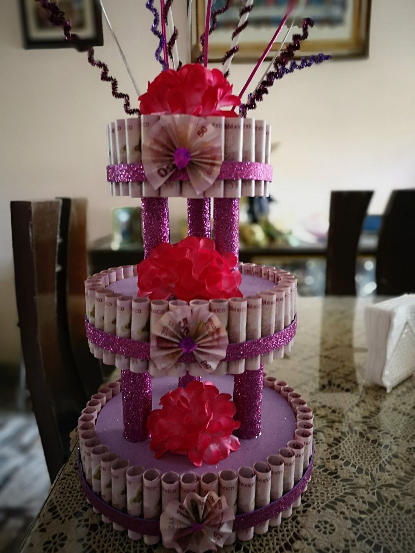 Pastel de 6 mil pesos | Money cake, Money birthday cake, Cake