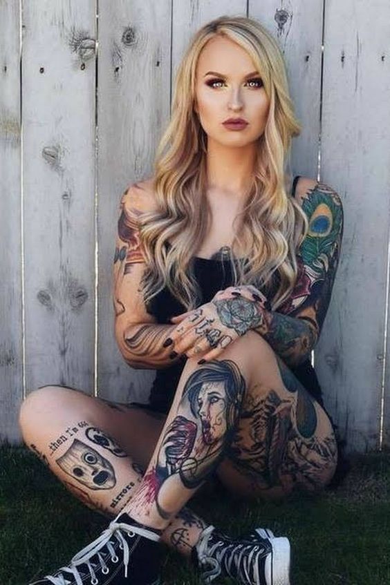 Hot tattooed girls