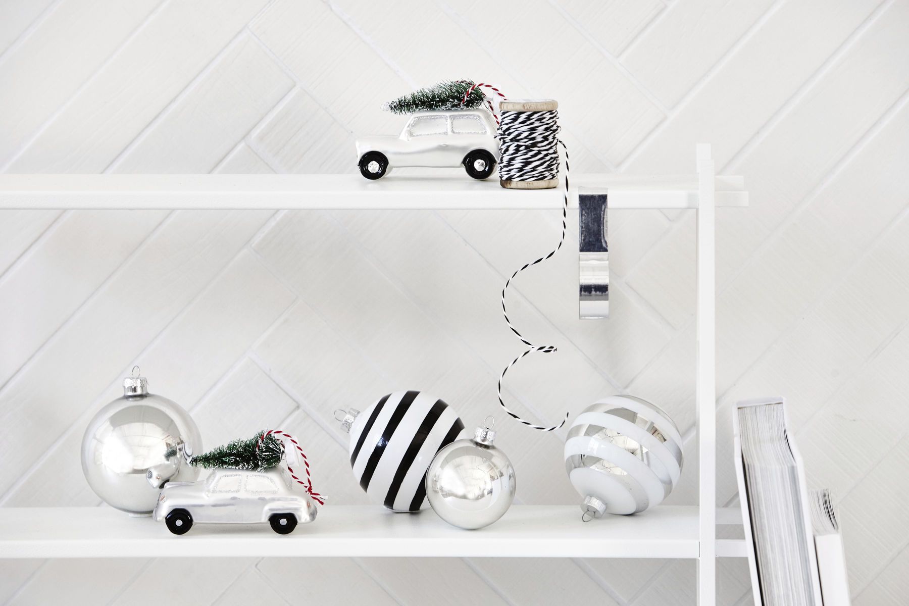 Inspired by the the simplicity of nature, we welcome a season of calm and delicate shades. Moments 2016 simply gives you everything you need to get you in the holiday spirit. Scandi Home, Nordic Home, Scandinavian Home, House Doctor, Nordic Design, Christmas Inspiration, Xmas, Christmas 2016, Christmas Decorations