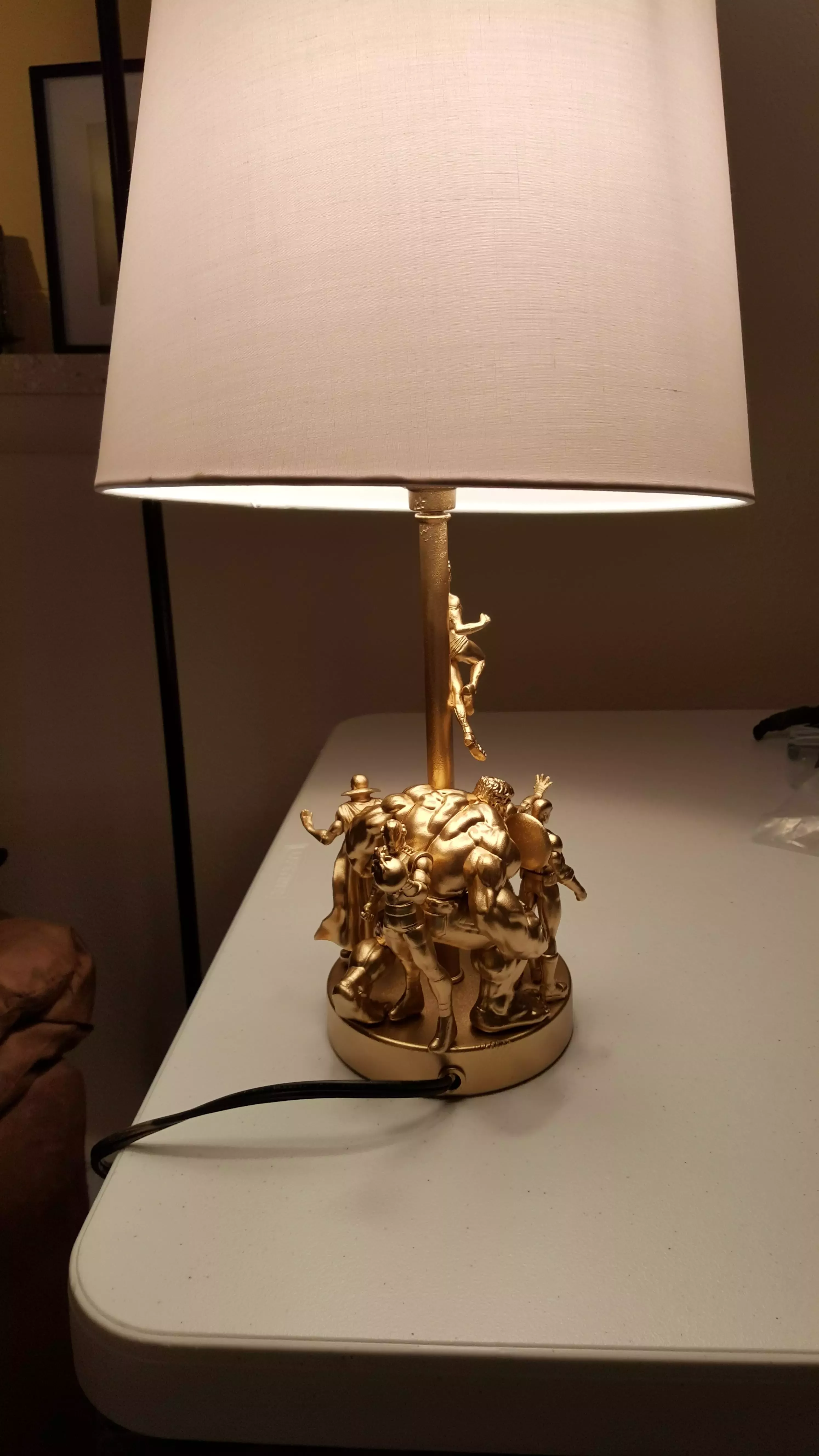 Diy Avengers Lamp Made From A Disney Store Playset Diy Avengers Lamp Made From A Disney Store Playset