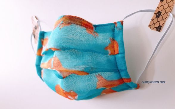 Bricolage d'une respirant masque en tissu plissé saltymom