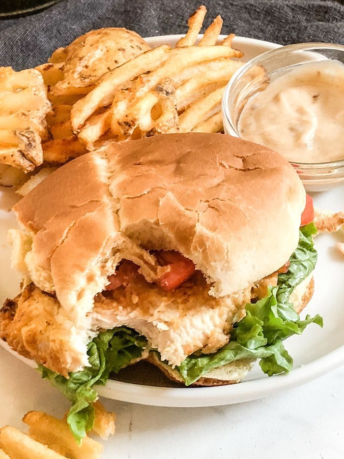 harissa chicken Harissa chicken, Harissa, Chicken sandwich
