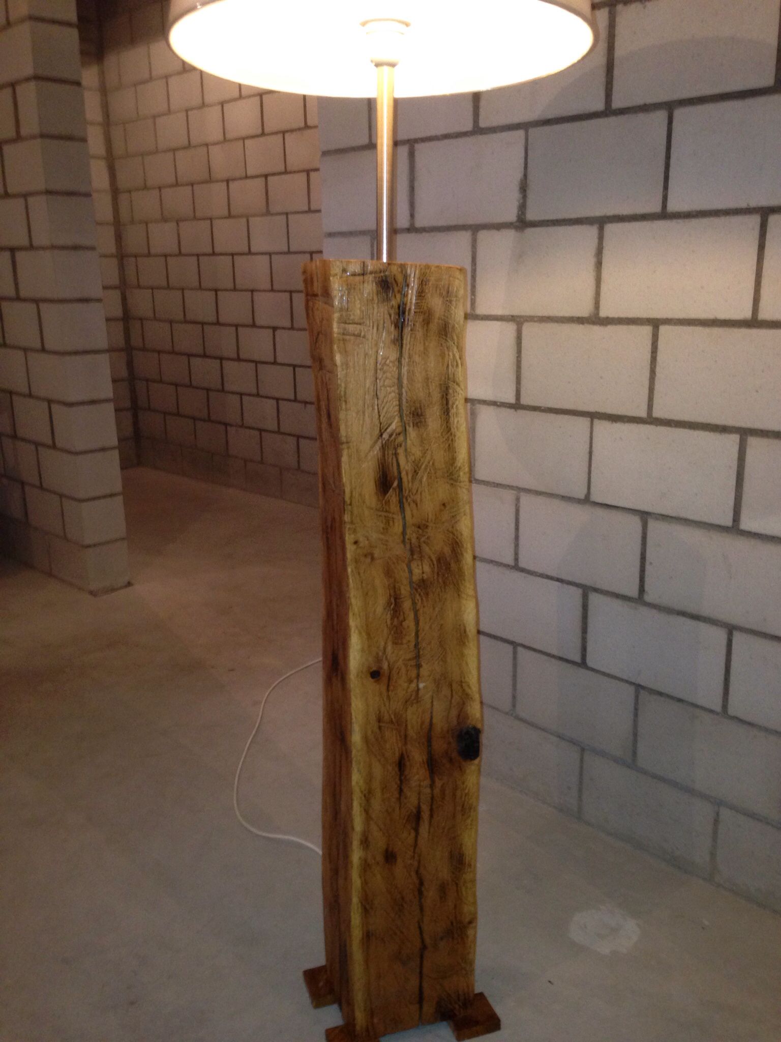 Stehlampe | Holz-Style (Swiss) | Pinterest | Stehlampen, Beleuchtung ... Stehlampe | Holz-Style (Swiss) | Pinterest | Stehlampen, Beleuchtung ...