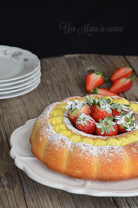 Torta soffice al limone e crema pasticcera