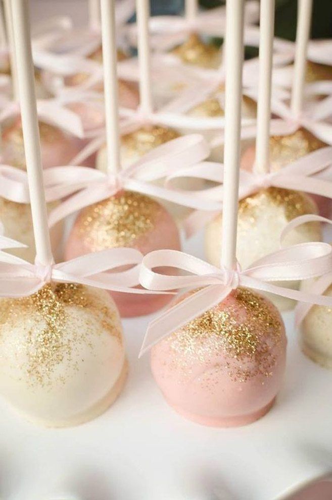 7 Ways To Upgrade A Winter Wedding Sweet Table | Weddingbells