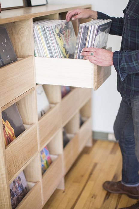 7 innovative ideas to store comic books small room ideas comic