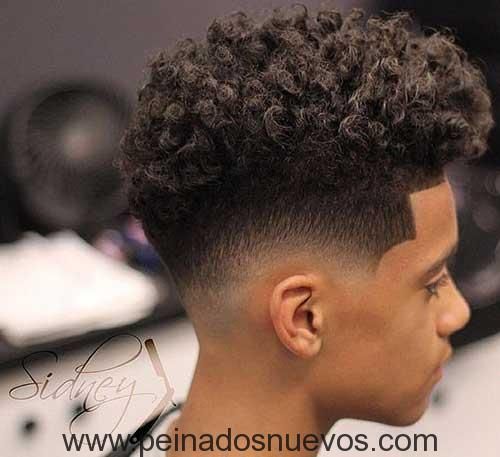 Pin En Men S Hairstyles Cortes De Pelo Crespo Hombre