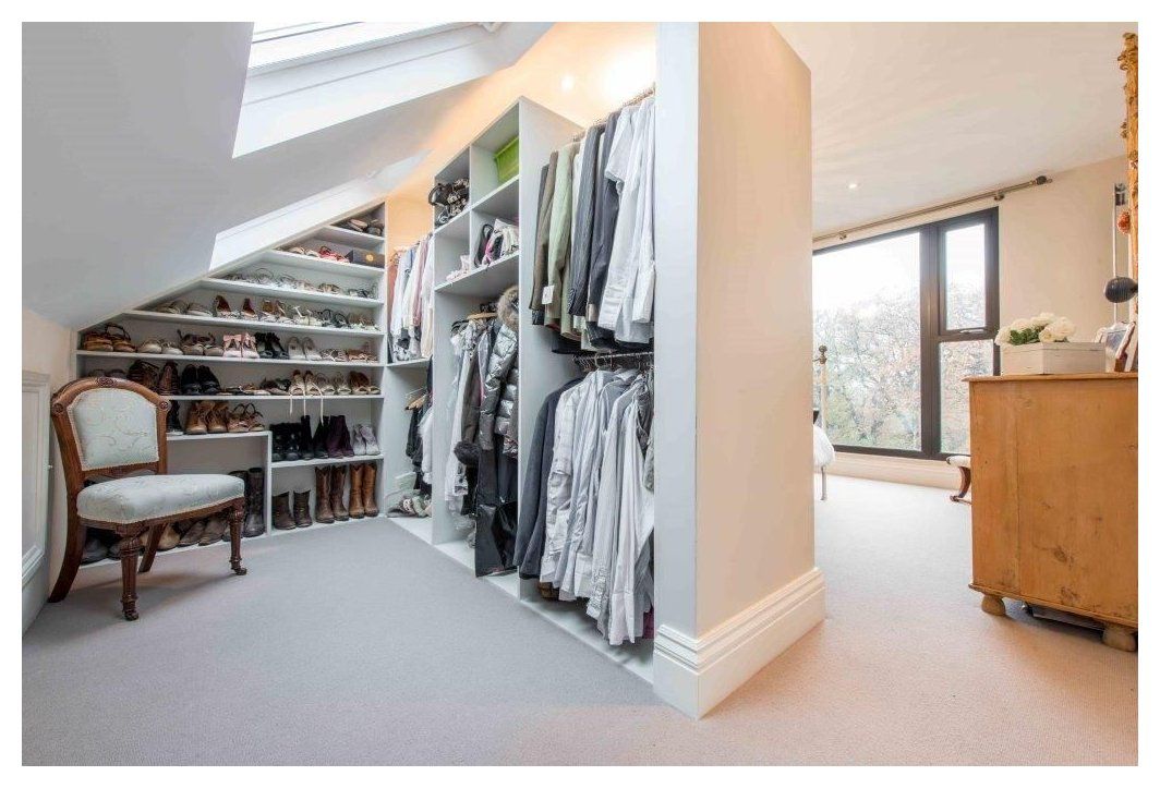 wardrobe room loft