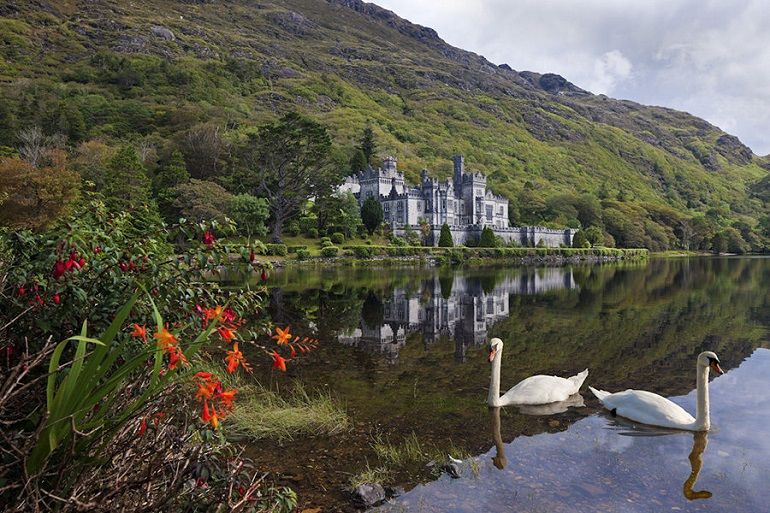 7 Fairytale Castles In Ireland Castles In Ireland, Visit Ireland, Galway Ireland, Connemara Ireland, County Galway, Ireland Vacation, Ireland Travel, Uk Travel, Travel Europe